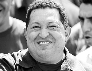 Уго Чавес вернулся после операций в Венесуэлу