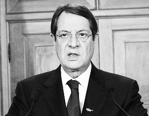 Президент Кипра потребовал от депутатов срочных мер по спасению экономики