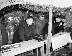Ким Чен Ын приказал подготовиться к удару по американским базам