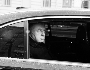 Автомобиль Жириновского попал в аварию в Москве