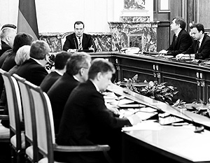 ВЦИОМ узнал мнение россиян о работе правительства Медведева