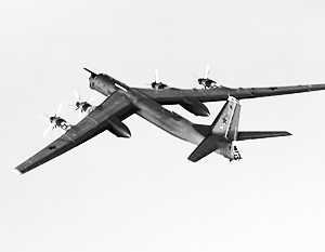 Бомбардировщики Ту-95 пролетели около Аляски
