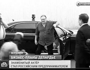 Министр Мордовии объяснил фото Депардье в машине со спецсигналом