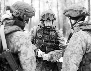 Рогозин: Экипировку «солдата будущего» могут принять в ближайший месяц