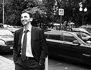 Министр Абызов призвал государственных деятелей пересесть на такси или даже спешиться