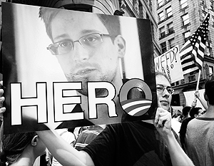 Экс-глава ЦРУ: Сноуден не является предателем