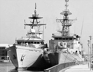 СМИ: Флот Британии готовится к возможной операции против Сирии