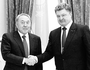 «Честный менеджер» Назарбаев готов стать антикризисным менеджером в украинском урегулировании