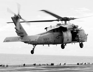 ВМС США: Выжили трое членов экипажа вертолета, упавшего в Красное море