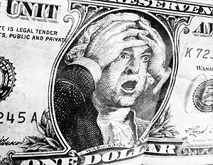 Россиянам предлагают отказаться от американского доллара 
