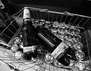 Кабмин предложил разрешить продажу пива в пластиковых бутылках объемом не выше 1,5-литров