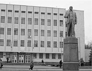 На памятнике Ленину в Киевской области установят сигнализацию