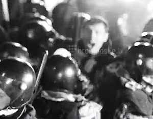 СМИ опубликовали видео избиения Луценко «Беркутом»