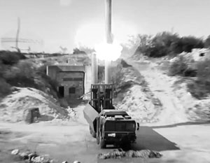 Ракеты «Оникс» комплекса «Бастион» ведут огонь по целям в Сирии