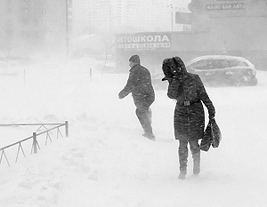 Из-за мороза на Урале закрыли школы и ограничили движение транспорта