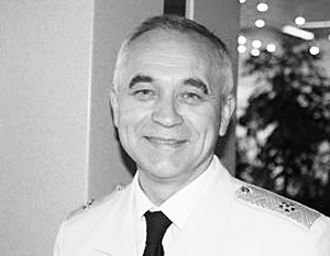 Контр-адмирал Апанасенко госпитализирован в крайне тяжелом состоянии