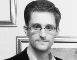 СМИ: Сноуден скачивал данные с помощью общедоступных программ