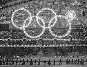Не раскрывшееся на открытии Олимпиады кольцо решили обыграть на церемонии закрытия