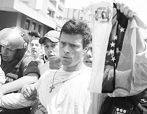 Лидер протестов в Венесуэле сдался полиции