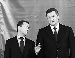 Медведев: Украине нужна легитимная власть, чтобы о нее не вытирали ноги