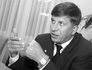 Лидер социально-демократической партии Владимир Кишенин