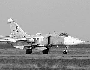 Самый мощный самолет на вооружении ВС Украины – Су-24М – фронтовой бомбардировщик