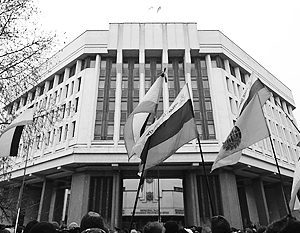 Парламент Крыма принял решение о вступлении АРК в состав России