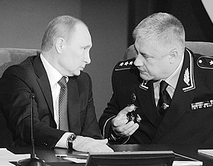 Владимир Колокольцев (справа) получил от Владимира Путина инструкции на этот год