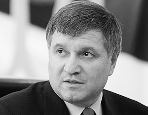 Глава МВД Украины ответил на угрозы «Правого сектора»