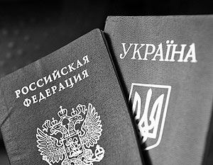 Украина отказалась от намерения ввести визовый режим с Россией