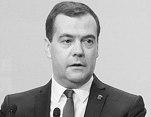 Медведев обещал жесткое решение по защите АПК, если Украина покинет СНГ