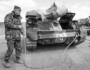 Вместо морально устаревших украинских танков (на фото) Крым получает модернизированные Т-72