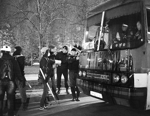 Ополчение Донбасса задержало два автобуса с людьми для разгона митинга