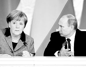 Путин в разговоре с Меркель осудил попытки Киева использовать армию против населения