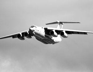 Из приграничных с Украиной областей вылетели 15 самолетов Ил-76 с военными