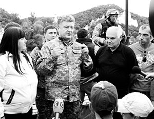 Порошенко представил план мирного урегулирования на Востоке Украины