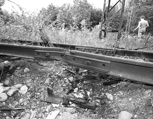 Железная дорога подорвана в Луганской области