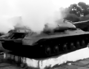 Ополченцы успешно применили в бою снятый с постамента танк ИС-3