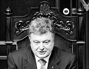 Порошенко призвали внести в Раду решение о военном положении