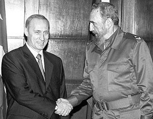 В декабре 2000 года Владимир Путин стал первым российским лидером, посетившим Кубу после краха Советского Союза. Теперь им предстоит новая встреча