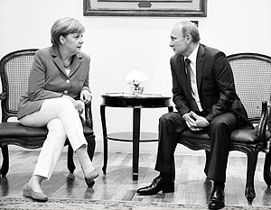 Путин и Меркель отметили деградацию ситуации на Украине