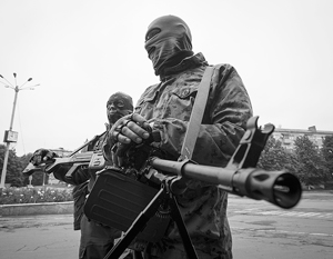 Ополченцы окружили силовиков в аэропорту Луганска 