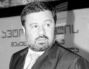 Как и многих других своих соратников по «революции роз», Саакашвили сумел превратить Кицмаришвили в злейшего врага
