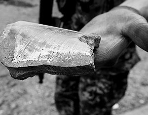 Луганские ополченцы нашли фрагменты баллистической ракеты