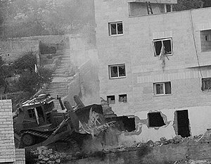 Израиль разрушил и залил цементом дома убивших трех подростков террористов