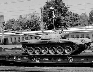 Вот они – те самые венгерские Т-72, предназначенные, судя по всему, для украинской армии