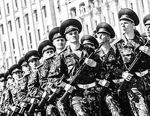 Военный парад начался в Киеве