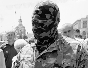 Командир батальона «Донбасс» Семенченко снял балаклаву