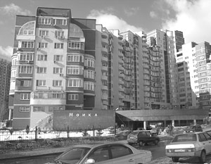 Сейчас средняя цена квадратного метра в Москве составляет 4210 долларов