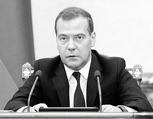 Медведев: При нарушении договоренностей Евросоюзом и Украиной Россия введет защитные меры